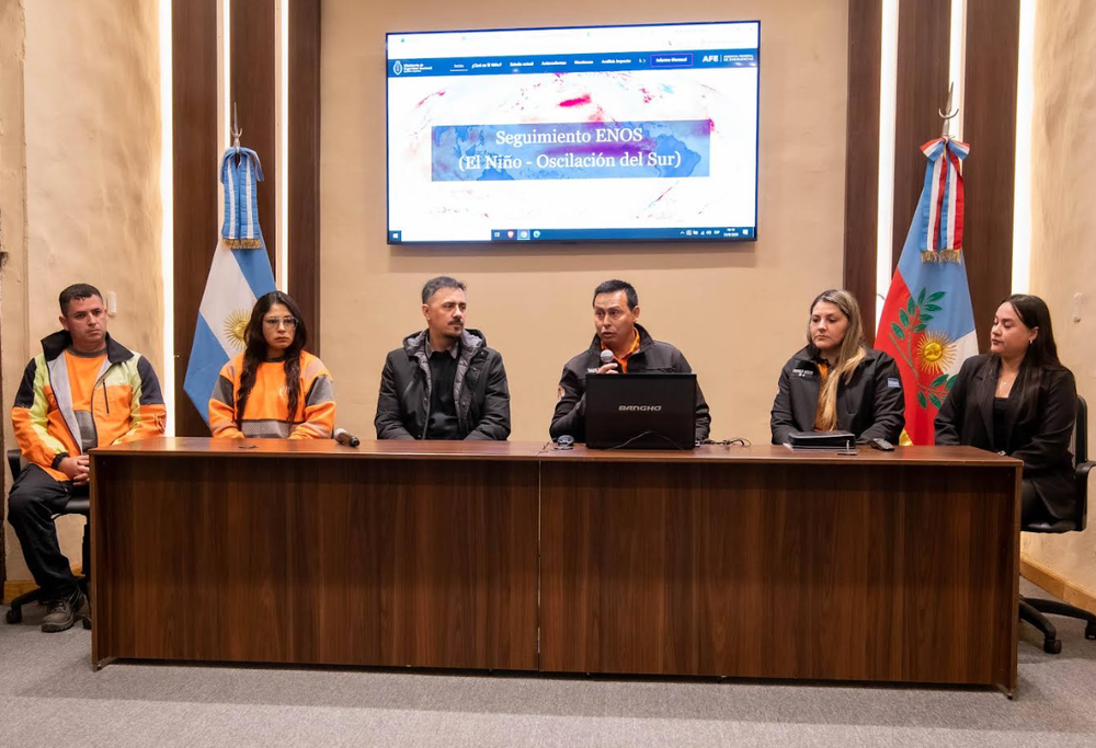 Catamarca articulará acciones de prevención con Nación ante la llegada del fenómeno de El Niño. Catamarca articulará acciones de prevención con Nación ante la llegada del fenómeno de El Niño.