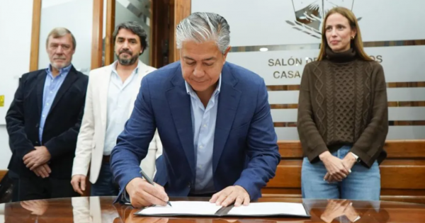 Obras: Catriel es sede del Foro de Intendentes y arranca la pavimentación de la Ruta 63 Obras: Catriel es sede del Foro de Intendentes y arranca la pavimentación de la Ruta 63