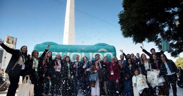 Neuquén llega con la mayor oferta de nieve a presentarse en Buenos Aires