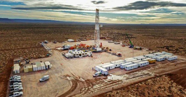Vaca Muerta: récord histórico de producción de petróleo en Neuquén Vaca Muerta: récord histórico de producción de petróleo en Neuquén