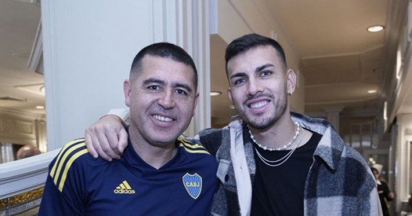 Riquelme metió una bomba en Miami: “Creo que vamos a contar con Paredes…”