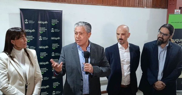 El gobernador Figueroa abordó la interna por las candidaturas a senadores El gobernador Figueroa abordó la interna por las candidaturas a senadores