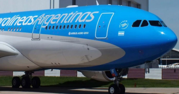 El paro de pilotos le costará más de 1,1 millones de dólares a Aerolíneas Argentinas