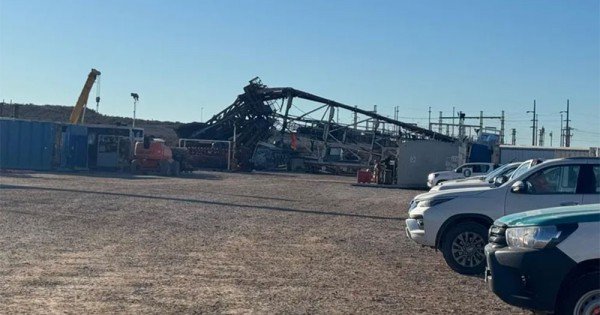 Una torre de perforación cayó en una maniobra y pudo ser una tragedia Una torre de perforación cayó en una maniobra y pudo ser una tragedia