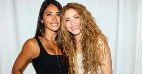 Antonela Roccuzzo y Shakira: encuentro de íconos en una noche inolvidable en Miami Antonela Roccuzzo y Shakira: encuentro de íconos en una noche inolvidable en Miami
