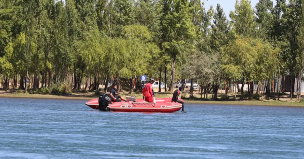 Angustia en la búsqueda de Yessica: un accidente en el río Negro puso en riesgo más vidas Angustia en la búsqueda de Yessica: un accidente en el río Negro puso en riesgo más vidas