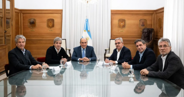 Catamarca se suma al Plan Colchón y marca el camino para otras provincias Catamarca se suma al Plan Colchón y marca el camino para otras provincias