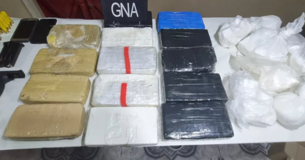 Interceptaron un cargamento de cocaína de 25 kilos que iba de Buenos Aires a Roca