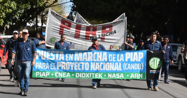 Trabajadores de la PIAP protestan en Arroyito en rechazo a la privatización de la planta Trabajadores de la PIAP protestan en Arroyito en rechazo a la privatización de la planta