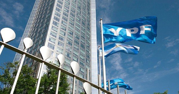Venta de las filiales de YPF en Chile y Brasil: se concentrarán en Vaca Muerta Venta de las filiales de YPF en Chile y Brasil: se concentrarán en Vaca Muerta