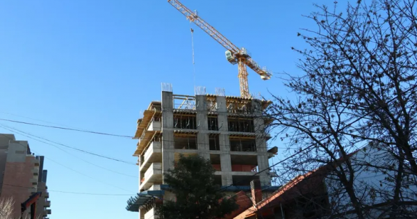 Neuquén capital, un oasis de la construcción en medio de la recesión nacional Neuquén capital, un oasis de la construcción en medio de la recesión nacional