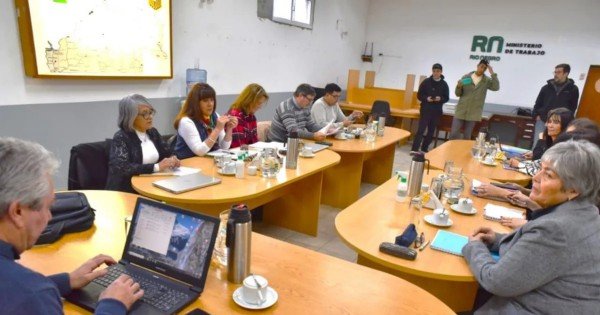 Este viernes, UnTER vota si acepta la oferta salarial o mantiene el paro de 48 horas