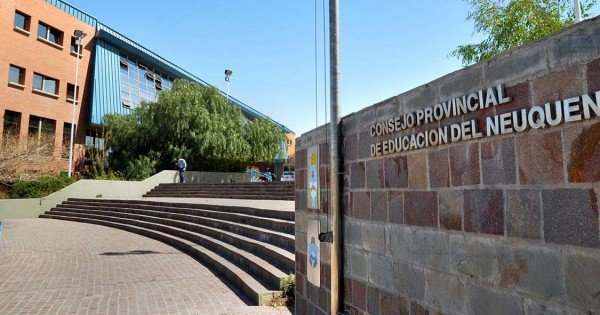 El CPE abonará una planilla complementaria por errores en la liquidación a docentes