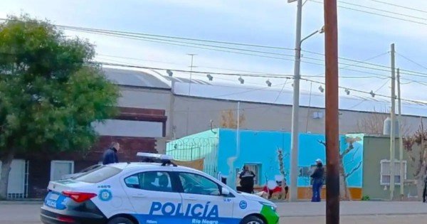 Un hombre de 75 años fue encontrado sin vida en el patio de una casa en Allen Un hombre de 75 años fue encontrado sin vida en el patio de una casa en Allen