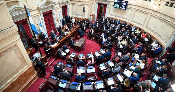 Con abrumadora mayoría, el Senado sancionó la emergencia en pediatría Con abrumadora mayoría, el Senado sancionó la emergencia en pediatría