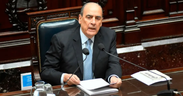 Guillermo Francos presenta su informe de gestión en el Congreso bajo máxima tensión Guillermo Francos presenta su informe de gestión en el Congreso bajo máxima tensión