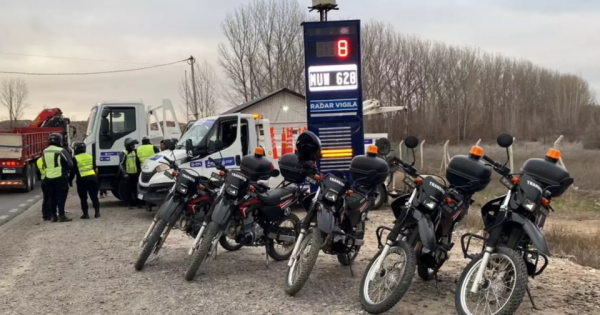 Refuerzan controles viales con un nuevo tótem y un camión camilla en el Tercer Puente Refuerzan controles viales con un nuevo tótem y un camión camilla en el Tercer Puente