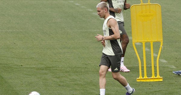 El debut de Mastantuono en Real Madrid vs Osasuna está en duda por posible sanción El debut de Mastantuono en Real Madrid vs Osasuna está en duda por posible sanción