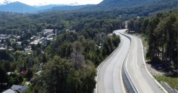 Figueroa reclama a Nación que acelere las obras viales pendientes en Neuquén Figueroa reclama a Nación que acelere las obras viales pendientes en Neuquén
