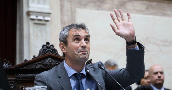 La defensa de Martín Menem a Karina Milei y su primo Lule en medio del escándalo La defensa de Martín Menem a Karina Milei y su primo Lule en medio del escándalo