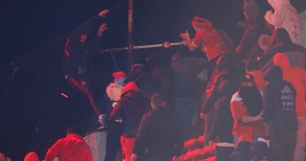 Terror en Avellaneda: graves incidentes, enfrentamientos y partido cancelado