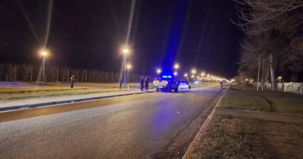 Una mujer muere tras caer de su moto en Roca ¿qué le pasó? Una mujer muere tras caer de su moto en Roca ¿qué le pasó?