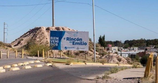 Rincón de Emilio: ingresaron en motos al mirador y generaron disturbios Rincón de Emilio: ingresaron en motos al mirador y generaron disturbios