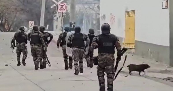 Graves incidentes en Cipolletti: pedradas, gases y dos versiones enfrentadas