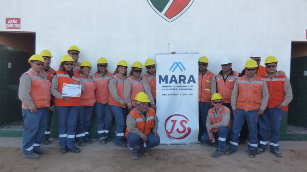 El 25 de agosto el peña inició oficialmente su construcción. El 25 de agosto el peña inició oficialmente su construcción.