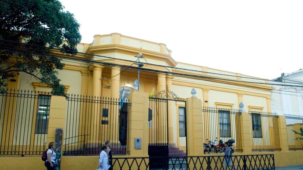 Deudas y vacantes:  el costo de la morosidad en la educación privada