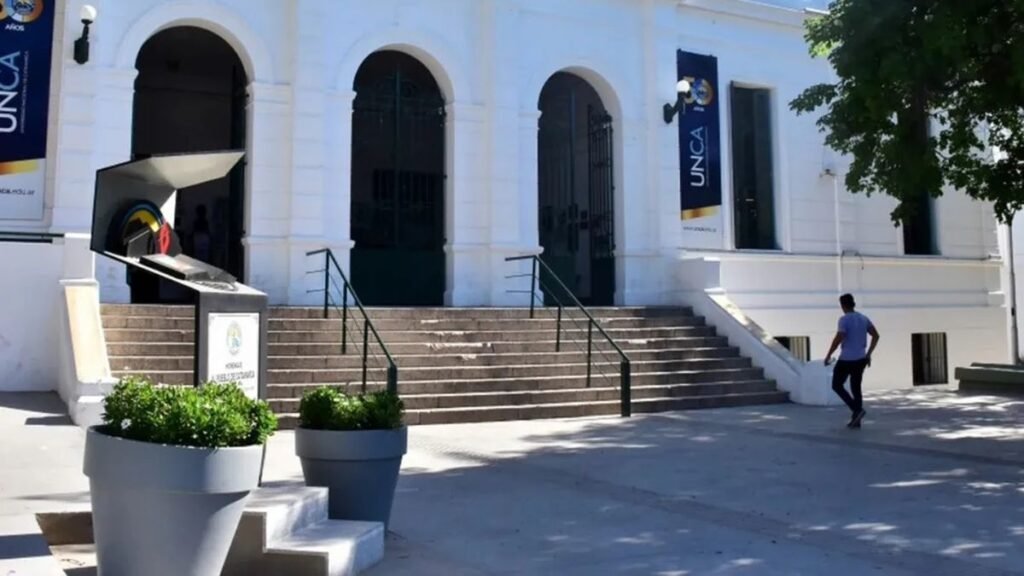 Libertarios locales,  a favor del nuevo financiamiento universitario