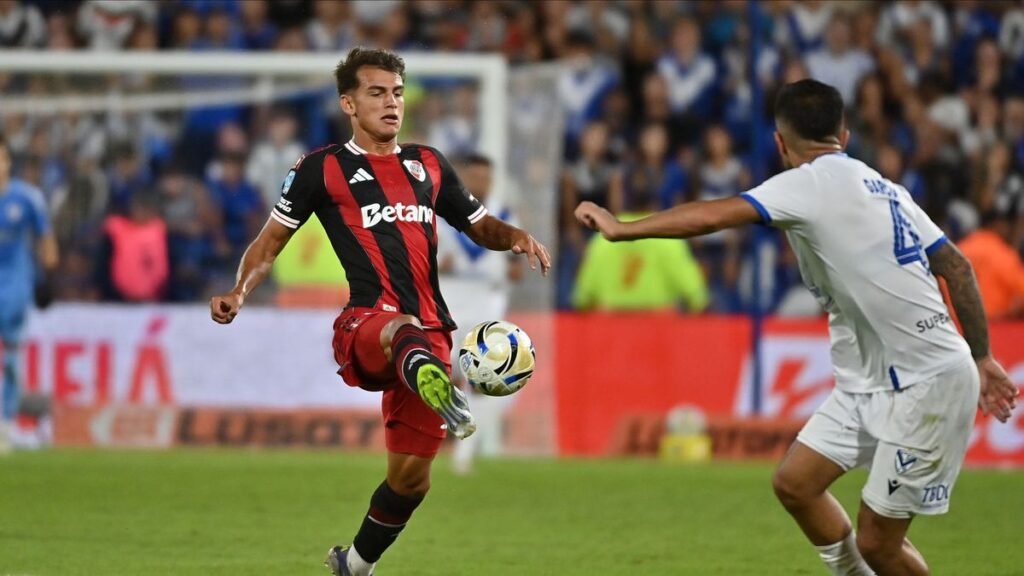 River sigue su crisis, ayer perdió por 1-0 con Vélez