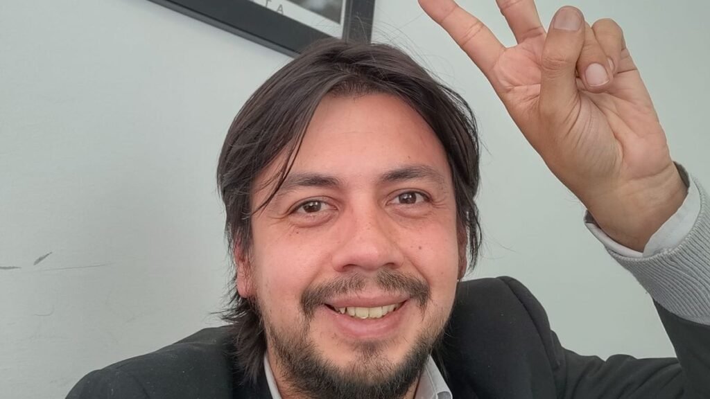 “Militante Siempre. Vigilante Nunca”