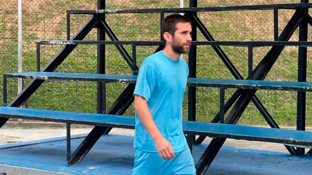 La esposa de Nahuel Gallo confirmó que recibió una llamada del gendarme La esposa de Nahuel Gallo confirmó que recibió una llamada del gendarme