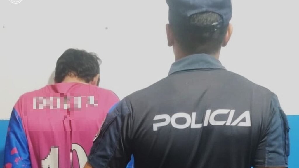 Sustrajo una silla de una rotisería y fue aprehendido Sustrajo una silla de una rotisería y fue aprehendido