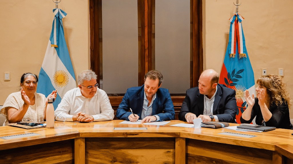 Acuerdo salarial con las fuerzas de seguridad: mínimo de .200.000 Acuerdo salarial con las fuerzas de seguridad: mínimo de .200.000