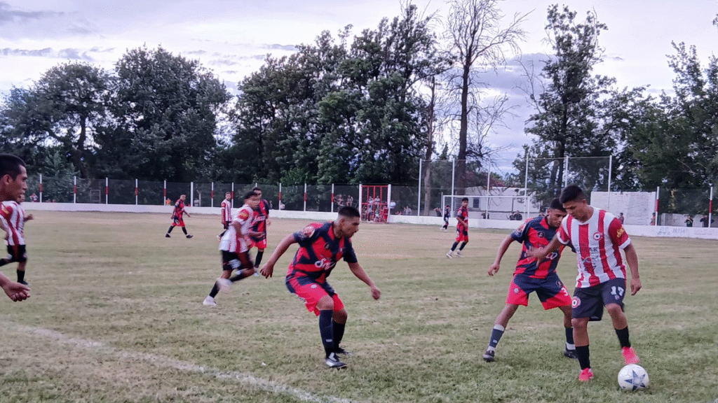 San Lorenzo de Huachaschi le ganó 3 a 1 a Tiro Federal y Gimnasia
