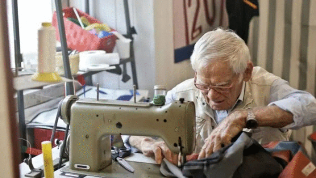 La jubilación ya no alcanza: cada vez más adultos mayores salen a trabajar