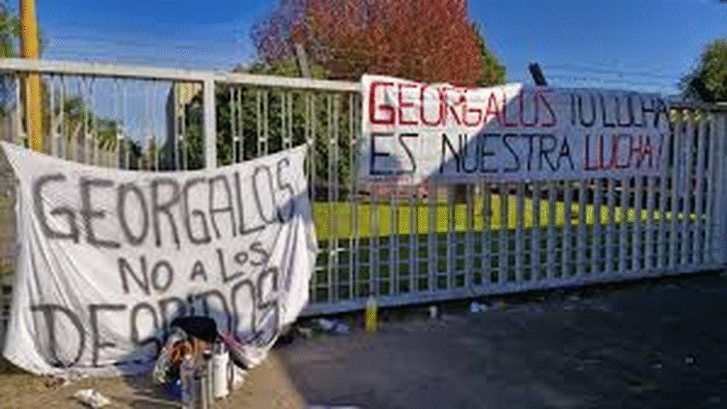 Georgalos anunció nuevas suspensiones y crece la tensión en la planta de Victoria