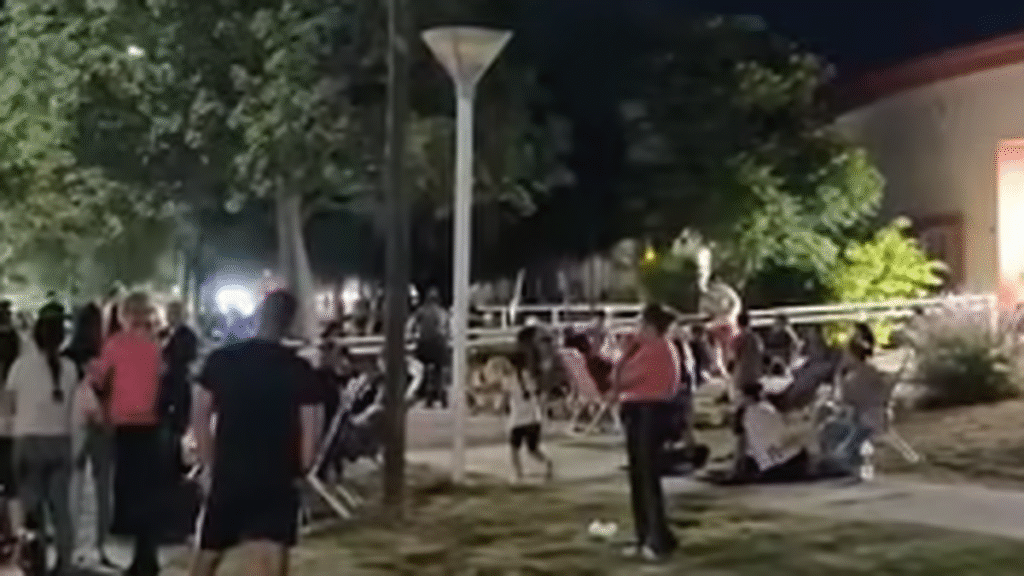 Larga fila para conseguir turno para el operativo “Vuelta al Cole”