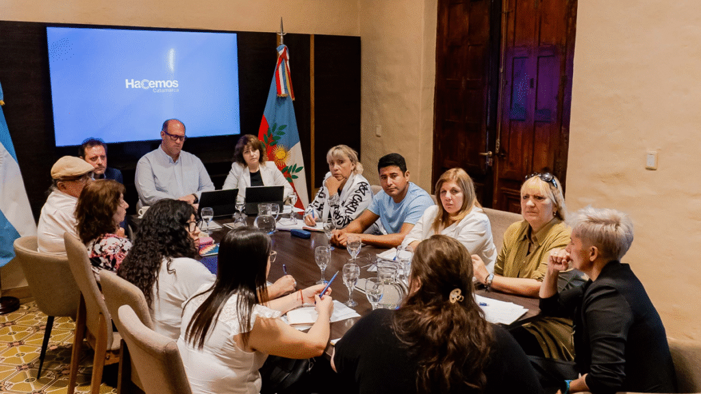 El Gobierno abrió la paritaria 2026 y propuso actualización bimestral