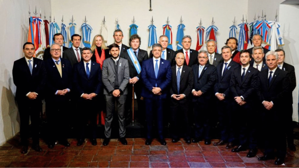 Milei basa el superávit nacional en el recorte a las provincias