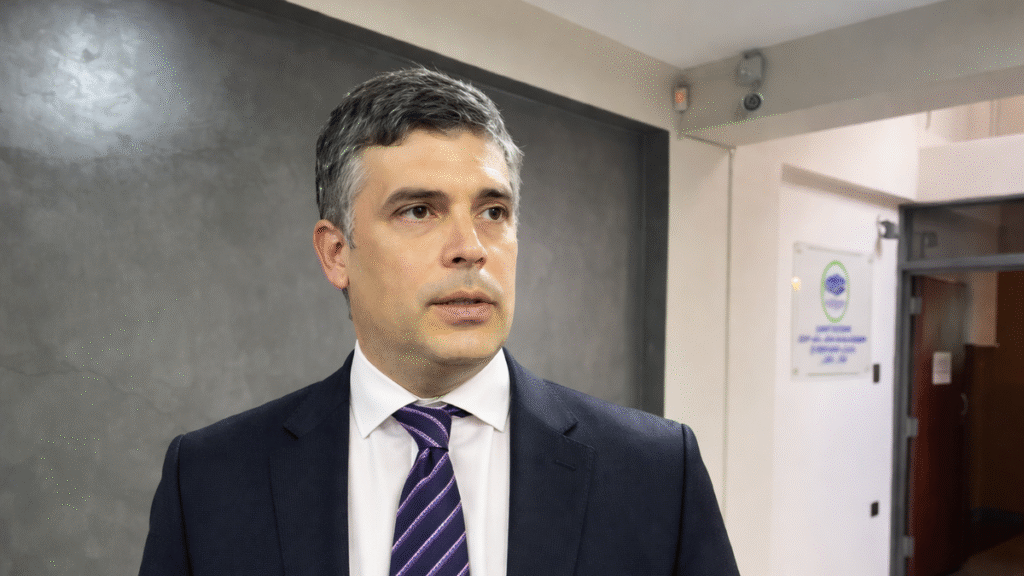 Rosales Matienzo deja Educación y será postulado como fiscal de Estado