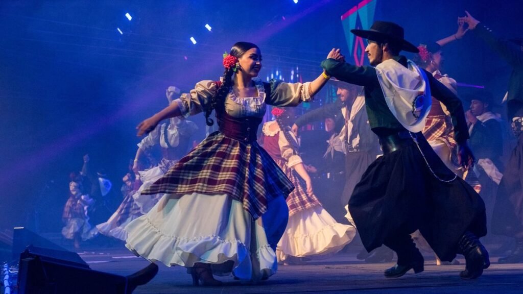 La Fiesta del Poncho recibió más de 2.200 postulaciones para  su edición 2026