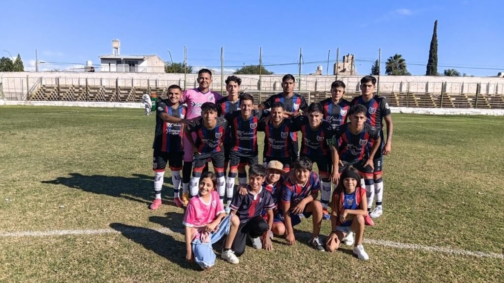 San Lorenzo y La Estación  abrieron la fecha ganando