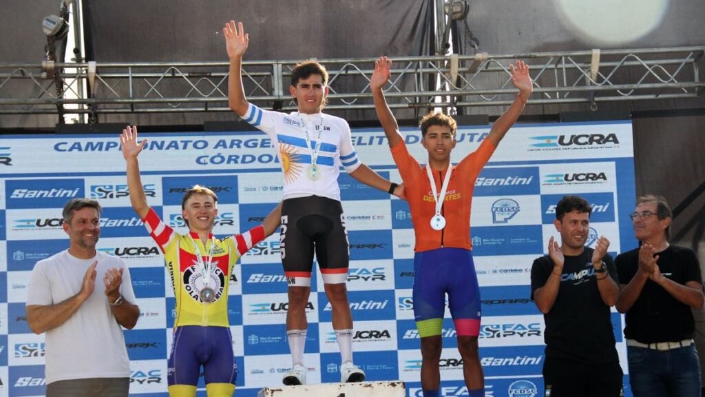 Coronel y Figueroa Droz, en el podio del Argentino