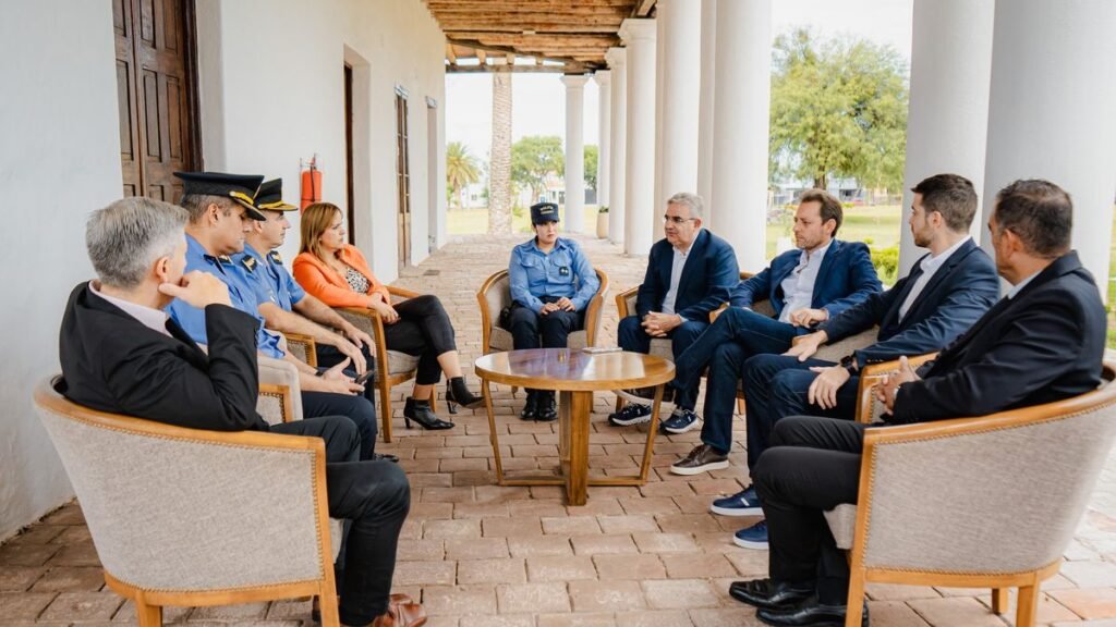 Disponen el ascenso de más de 450 efectivos policiales