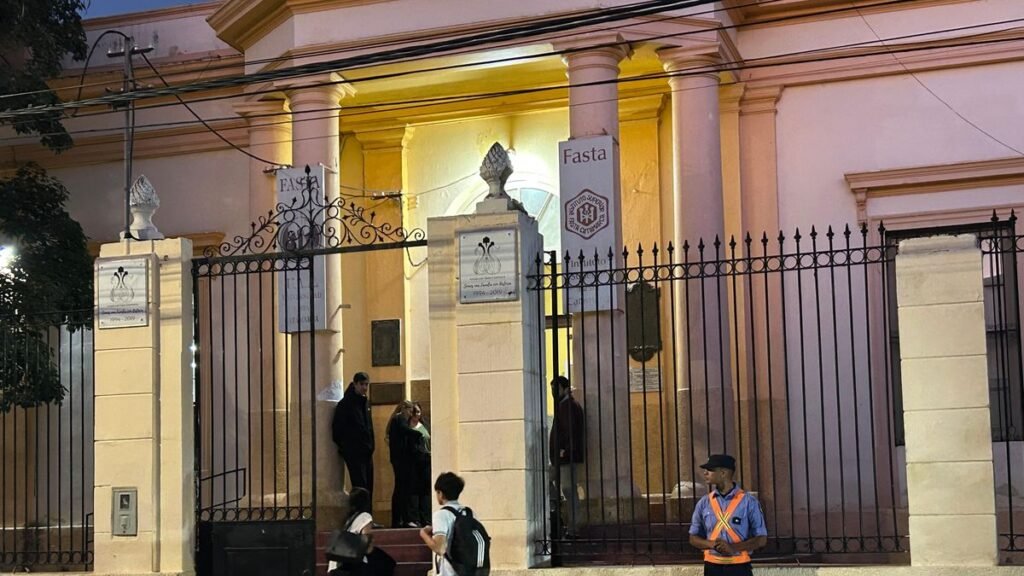 Reto viral adolescente: dos denuncias y ocho escuelas debieron  ser inspeccionadas