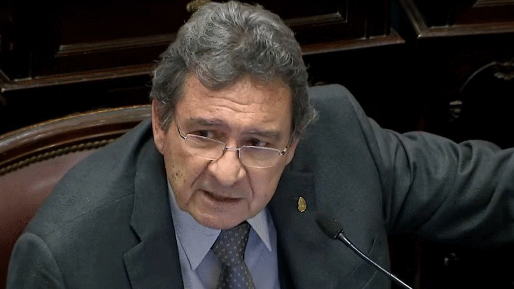 Oscar Castillo llamó a la unidad opositora y reivindicó el espíritu del Frente Cívico y Social