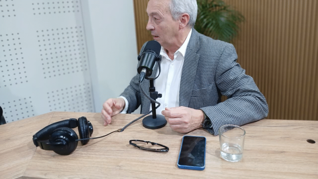 “Mucha gente está pensando en dónde puede calzar y no qué quiere hacer en política”